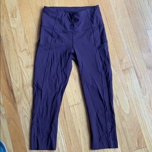 Lululemon size 4 high waisted crop